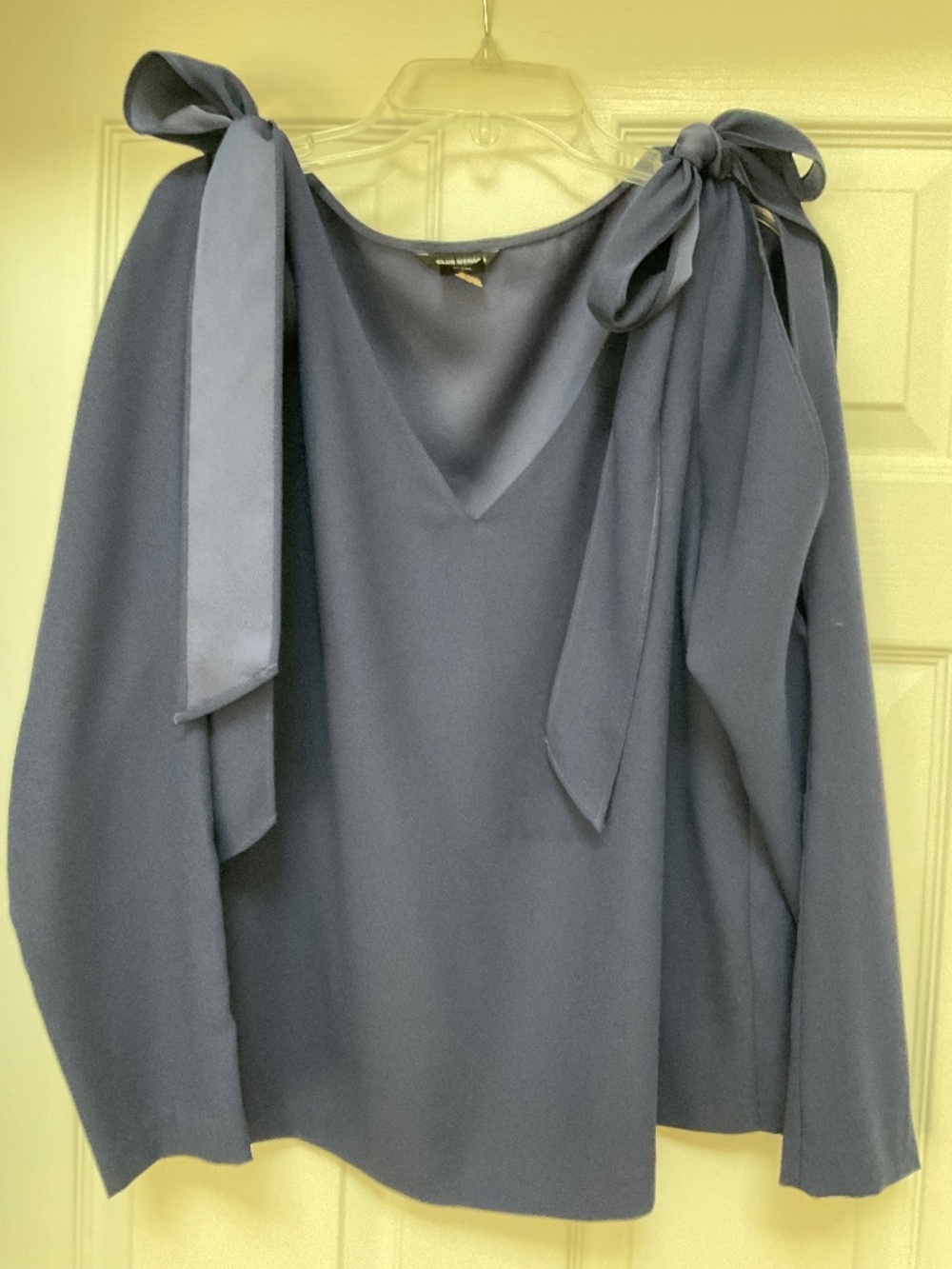 Club Monaco top M